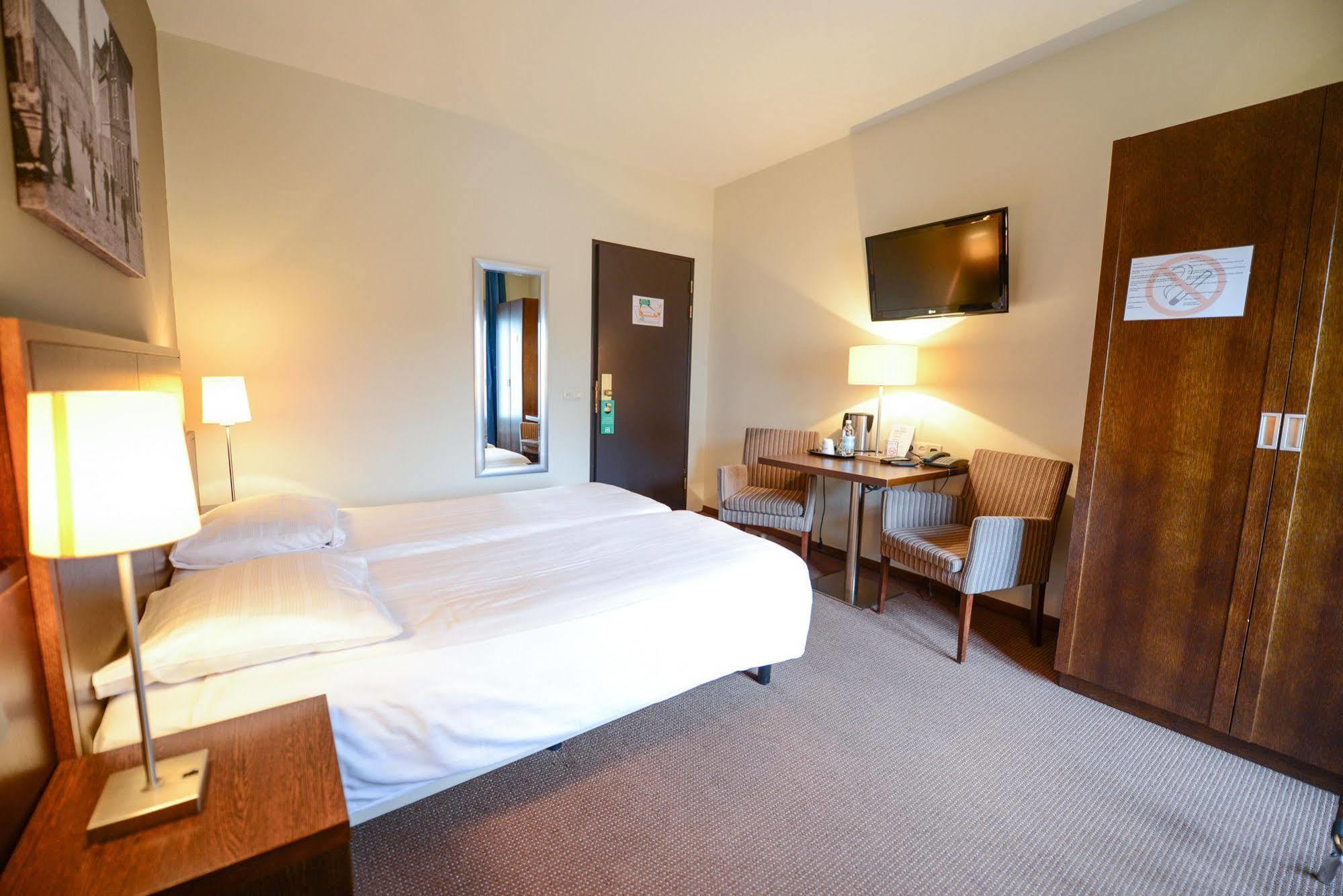 ווירט Hotel Munten מראה חיצוני תמונה