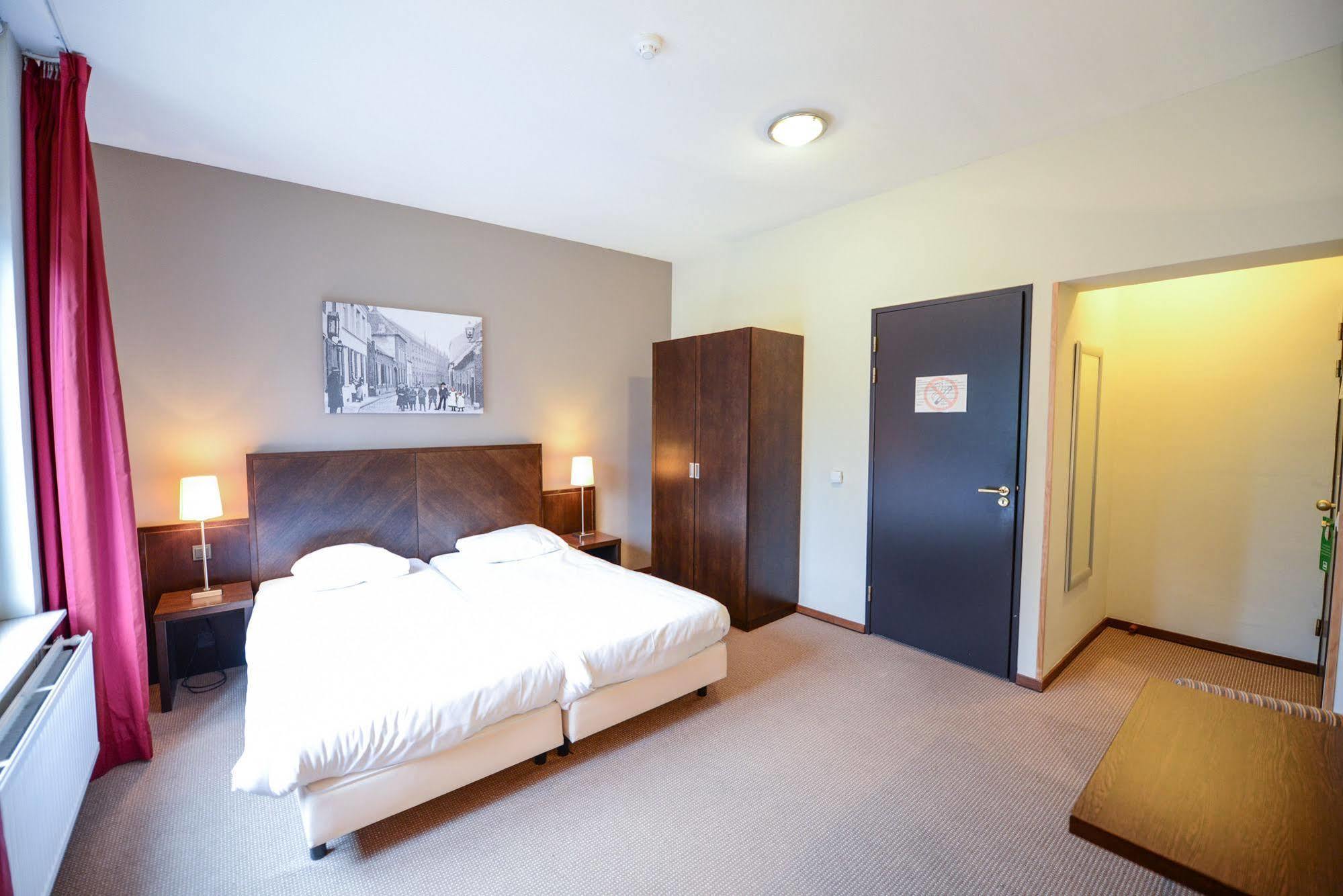 ווירט Hotel Munten מראה חיצוני תמונה